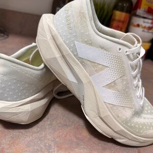 New Balance Rebel 4v 7.5